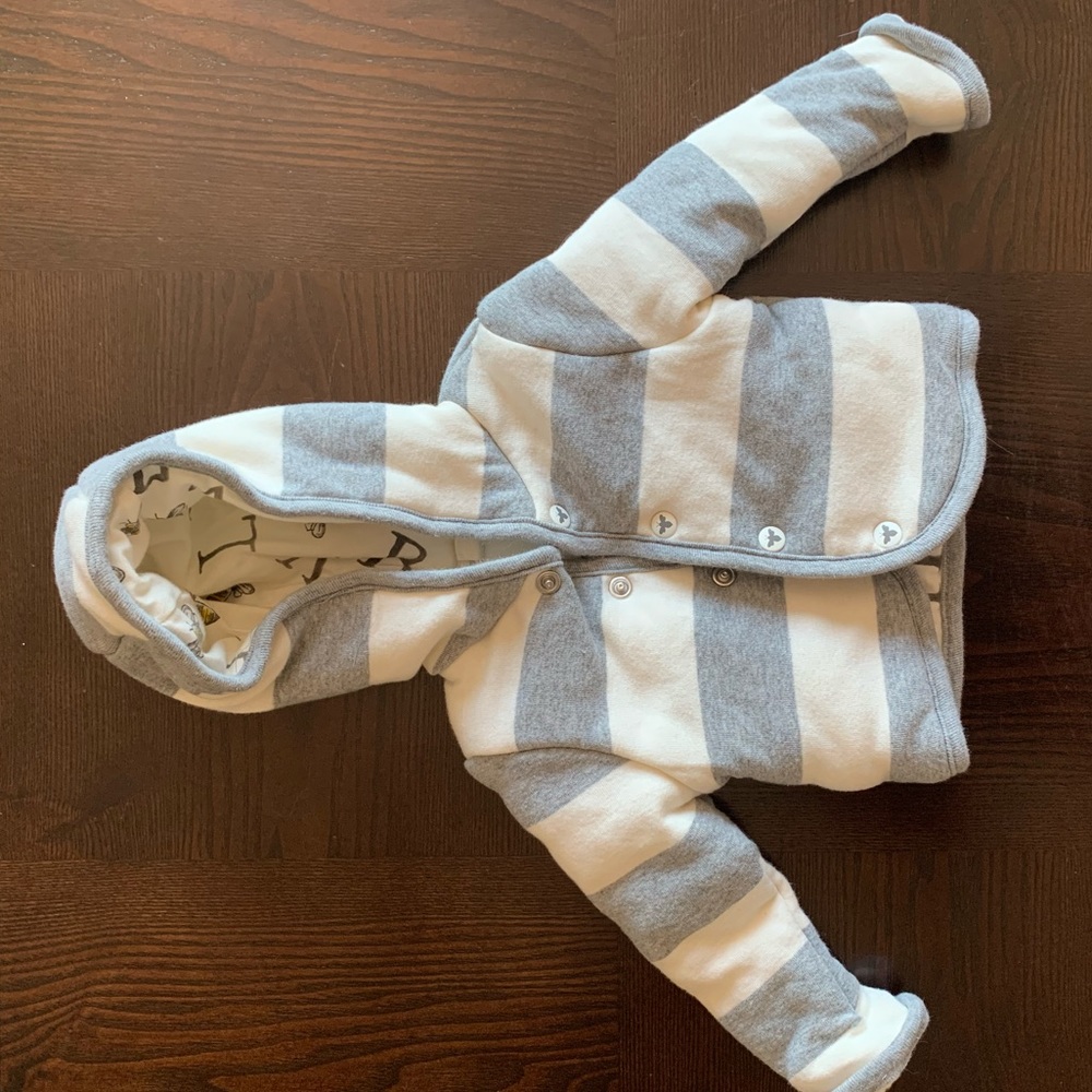 0-3 months Burt’s Bees Baby jacket. Gray and White